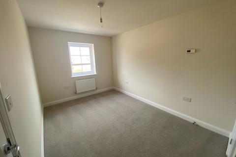 3 bedroom semi-detached house to rent, Holliday Avenue, Cringleford, Norwich