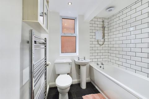 82 Jersey Road, Gloucester, GL1 4DQ