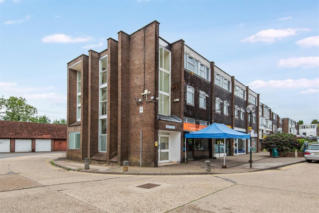 Jengers Mead, Billingshurst, RH14 Studio to rent £775 pcm (£179 pw)