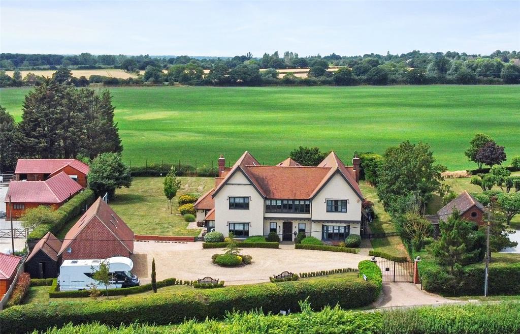 Maypole Road, Wickham Witham, Essex, CM8 5 bed detached house