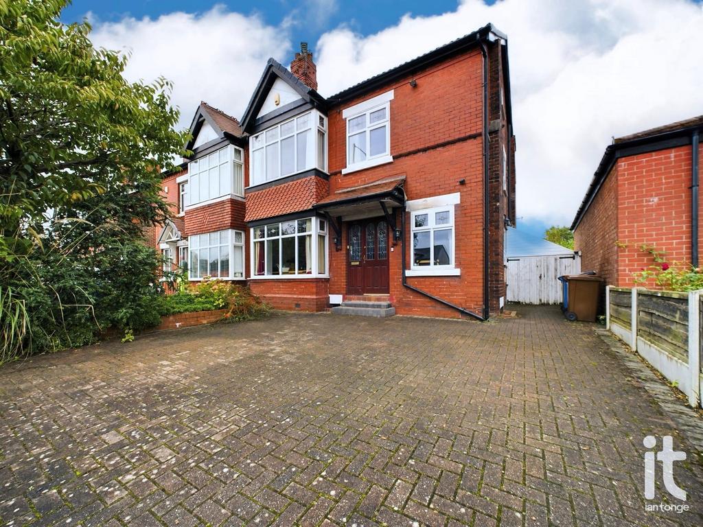 Dialstone Lane, Offerton, Stockport, SK2 4 bed semidetached house for