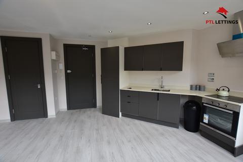 Studio to rent, Midgate, City Centre, Peterborough, PE1