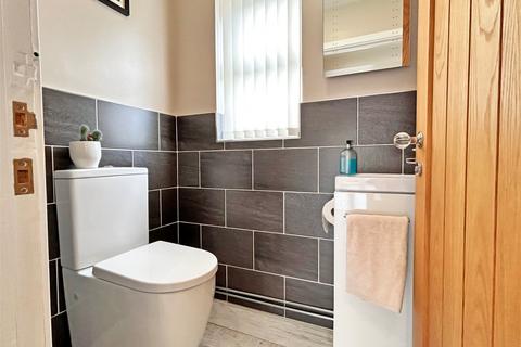 5 Breedon Close, Corby, NN18 9PF