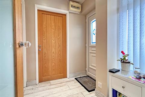 5 Breedon Close, Corby, NN18 9PF