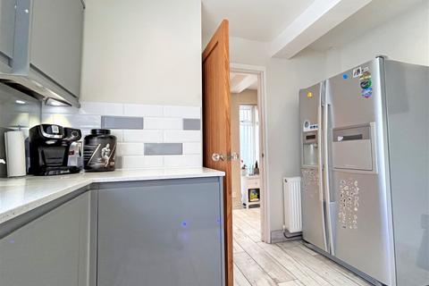5 Breedon Close, Corby, NN18 9PF