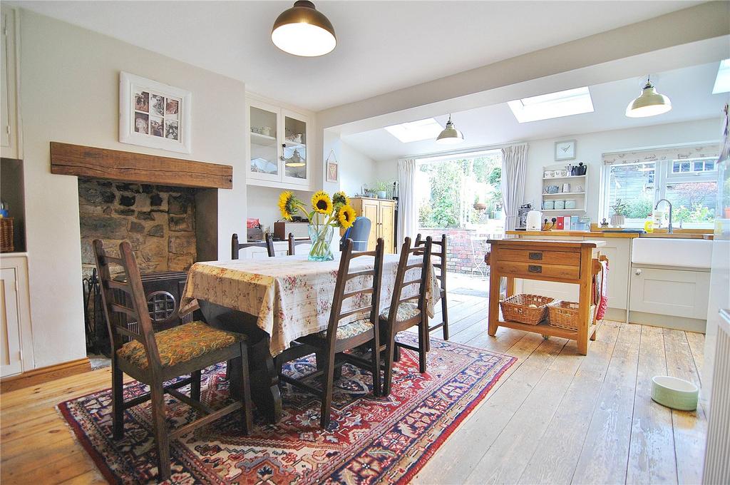 Kings Stanley, Stonehouse, Gloucestershire, GL10 2 bed semidetached