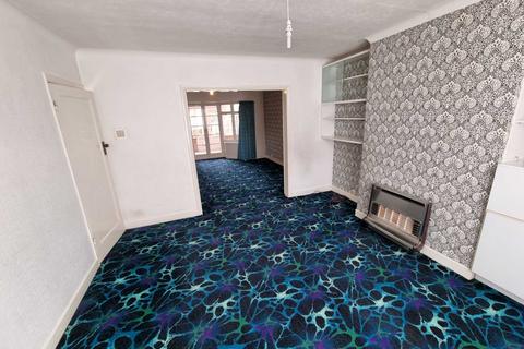 87 Wroxham Gardens, Potters Bar, EN6 3DJ