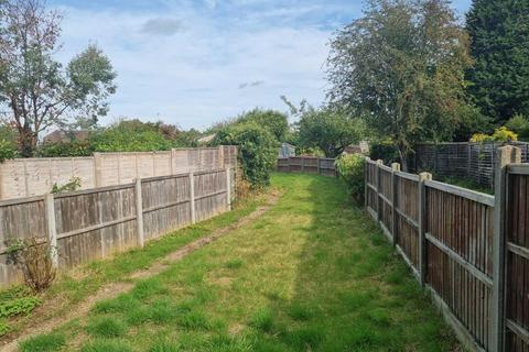 87 Wroxham Gardens, Potters Bar, EN6 3DJ