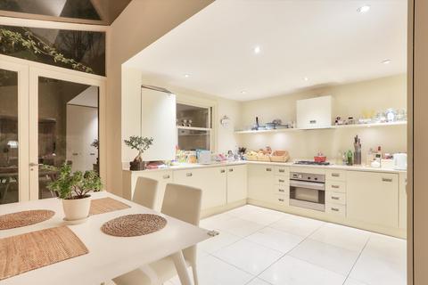 3 bedroom terraced house to rent - Parkville Road, Fulham, London, SW6