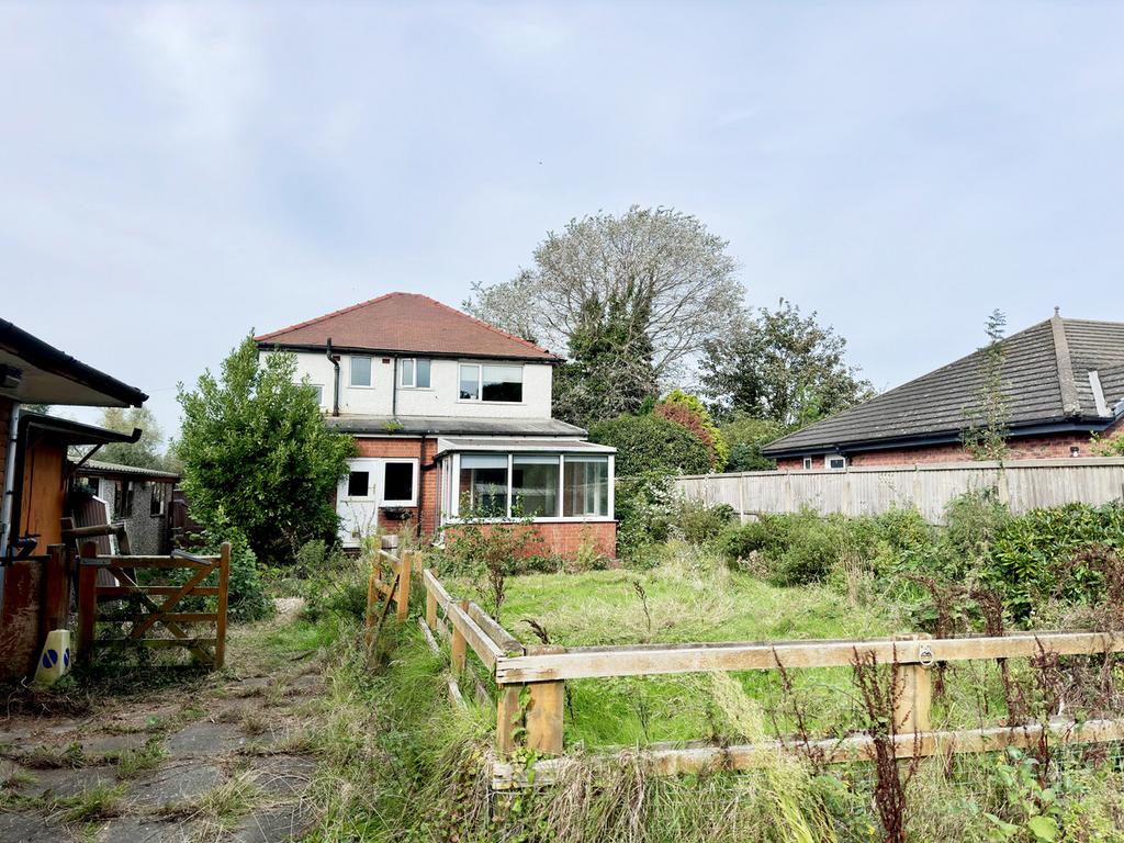 Division Lane, Blackpool, FY4 3 bed detached house for sale £475,000