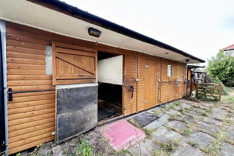 3 bedroom detached house for sale - Division Lane, Blackpool, FY4