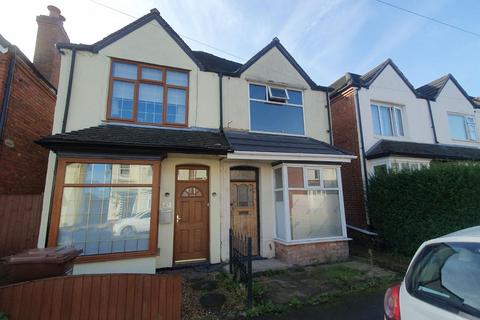 2 bedroom semi-detached house for sale - 23 Heath Gap Road, Cannock, Staffordshire, WS11 6DY