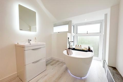 2 bedroom apartment to rent, Mill Walk, Witney, Oxfordshire, OX28