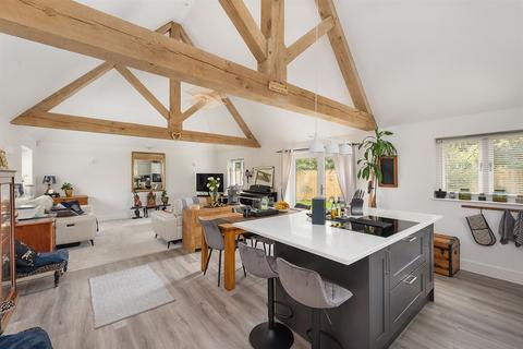 2 bedroom barn conversion for sale - Herne Bay Road, Sturry, Canterbury