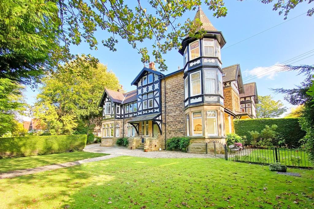 Duchy Road, Harrogate 2 bed apartment for sale £265,000