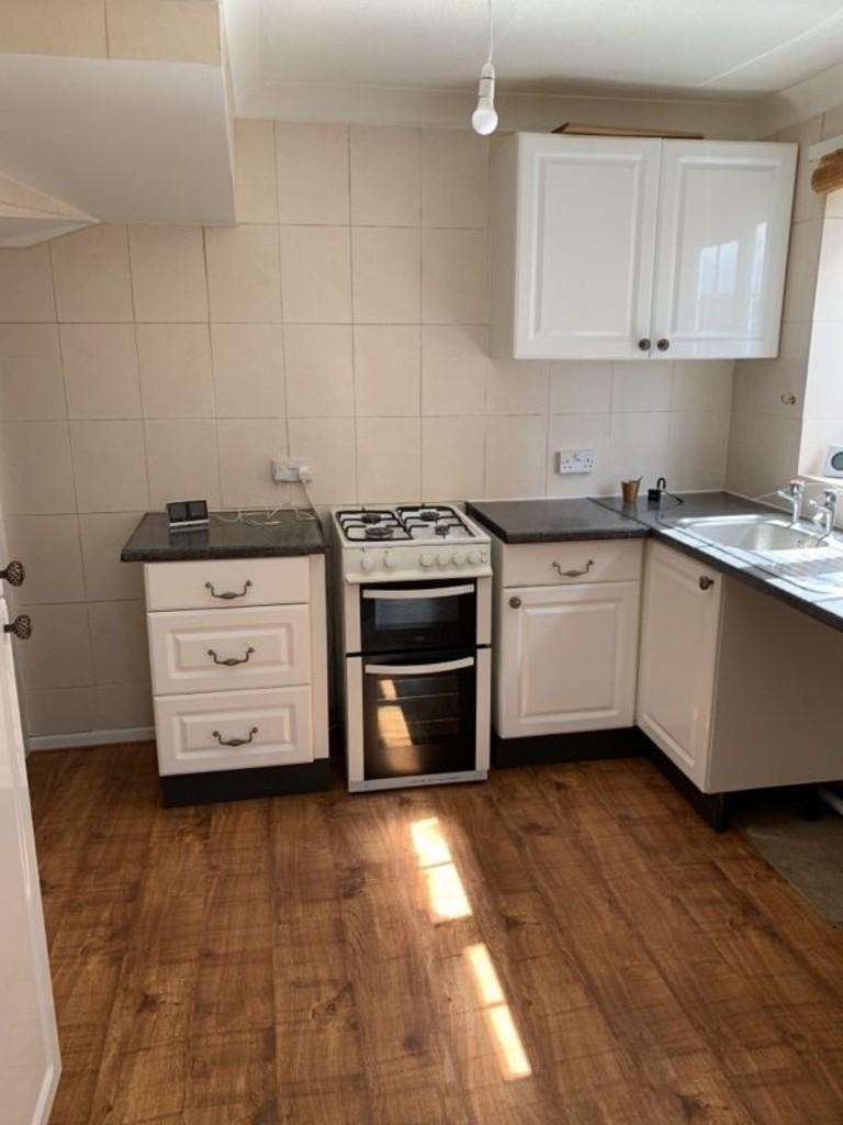 Falconer Drive, Hamworthy 1 bed cluster house £925 pcm (£213 pw)