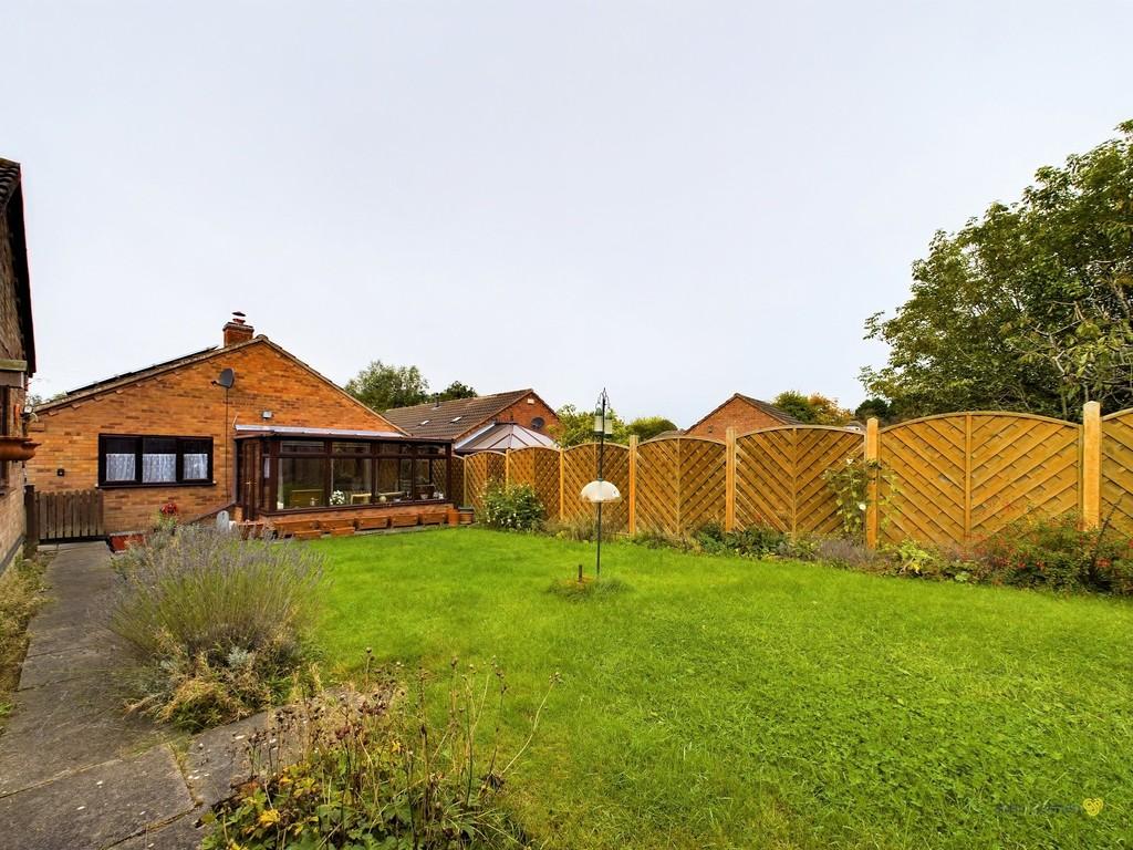 Rawdon Road, Moira 3 bed detached bungalow for sale £285,000