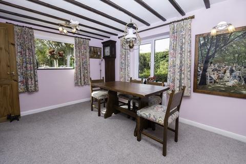 Bell Cottage Back Lane, Burston, Diss, IP22 5TT