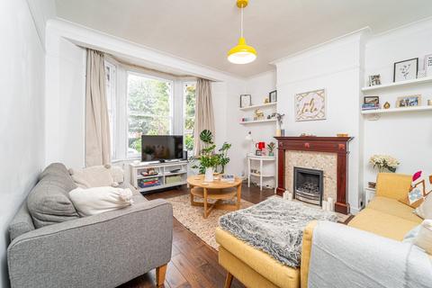 undefined, Maidstone Road, Bounds Green N11