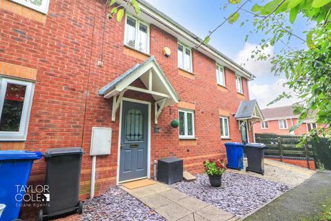2 bedroom terraced house for sale, Grazier Avenue, Two Gates