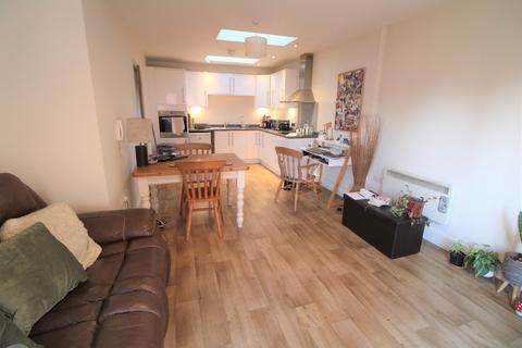 2 bedroom apartment to rent, Rawstorn Road, Colchester