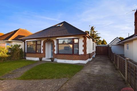 5 bedroom detached bungalow for sale, Walcott Avenue, Christvhurch, BH23