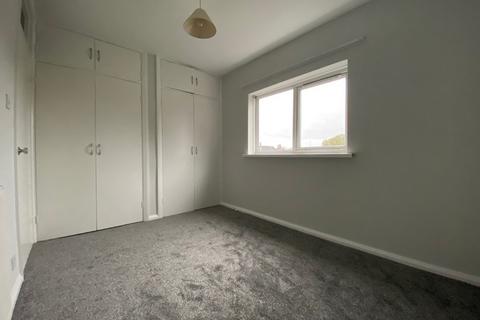 2 bedroom flat to rent, Kingston Road, Willerby, Hull, East Yorkshire, HU10