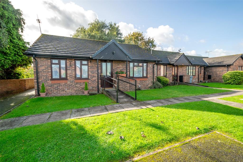 Laxton Way, Middlewich 2 bed bungalow for sale £132,000