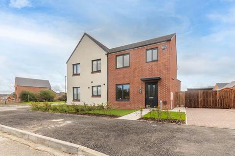 3 bedroom semi-detached house to rent, Falcon Way, Woolsington Grange, Newcastle Upon Tyne