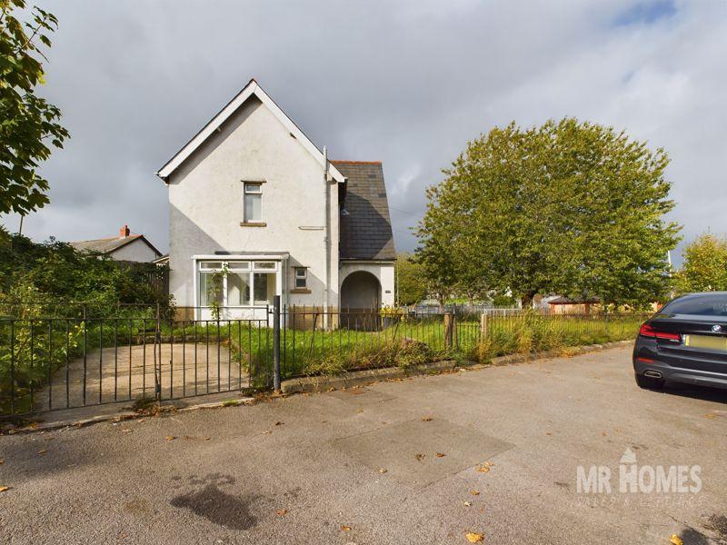 Grand Avenue, Ely, Cardiff CF5 4QF 3 bed semidetached house £150,000