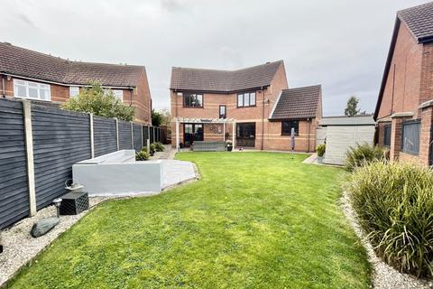 4 bedroom detached house for sale, GREENLANDS AVENUE, NEW WALTHAM