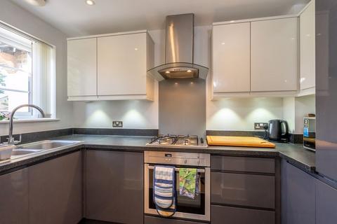 2 bedroom terraced house for sale, Pecketts Gate, Chichester