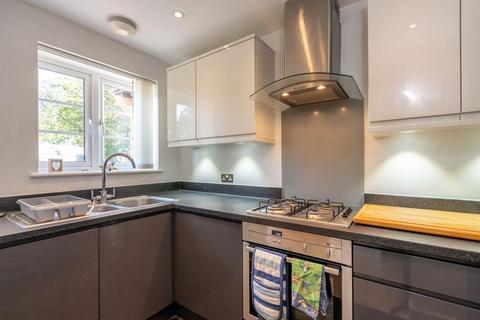 2 bedroom terraced house for sale, Pecketts Gate, Chichester