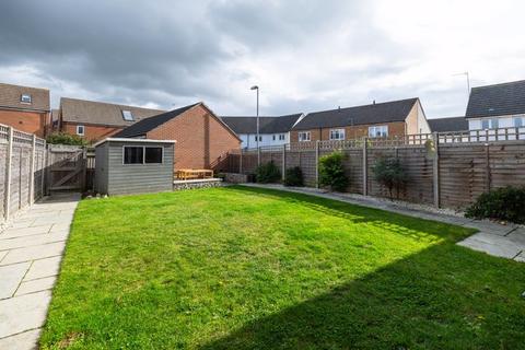 3 bedroom terraced house for sale, Bluebell Gardens, Broughton, Milton Keynes