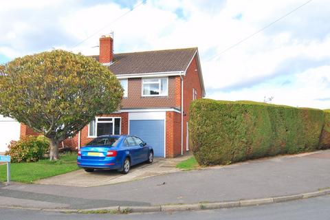 2 Beaumont Road, Longlevens, Gloucester, GL2 0EJ