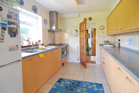 2 Beaumont Road, Longlevens, Gloucester, GL2 0EJ