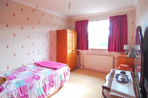 2 Beaumont Road, Longlevens, Gloucester, GL2 0EJ