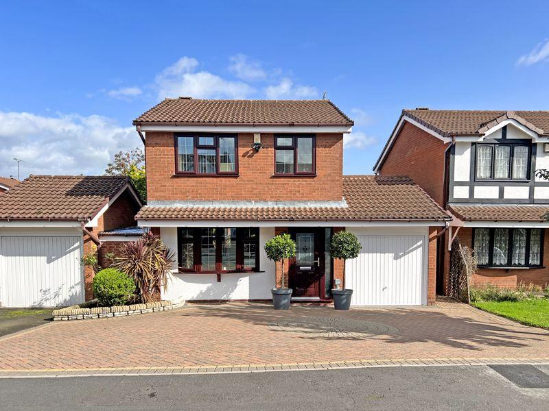 Elwells Close, SEDGEMOOR PARK 3 bed detached house for sale £335,000