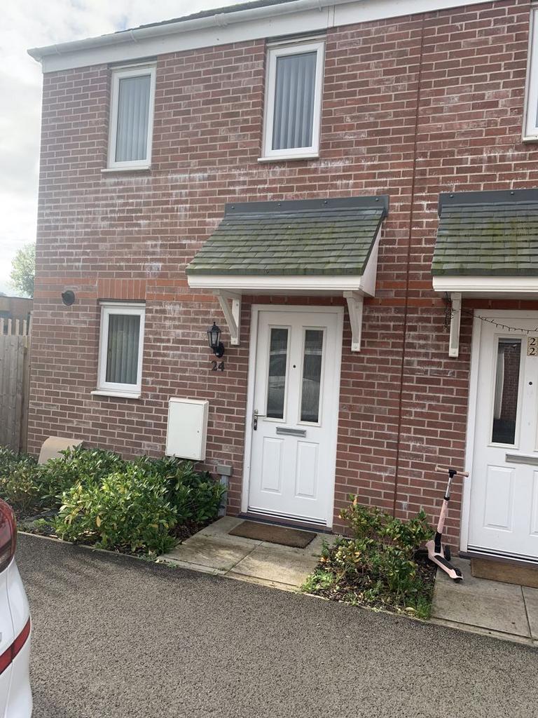 Tangmere Road, Wolverhampton WV2 2 bed terraced house £875 pcm (£202 pw)