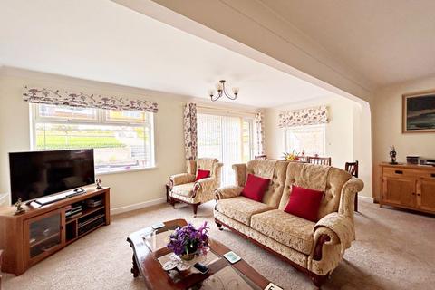 2 Willow Close, Pershore, WR10 1JN
