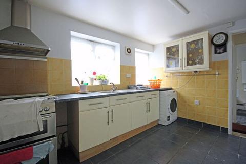 3 bedroom terraced house for sale - Valley Road, Stourbridge DY9
