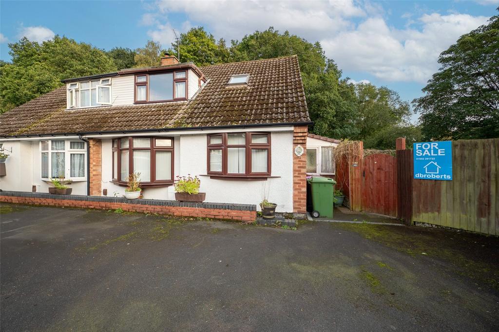 Avon Close, Little Dawley, Telford... 3 bed semidetached house for