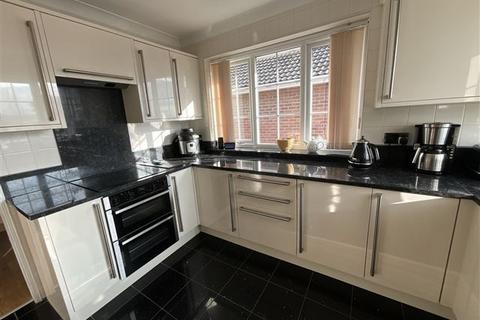 10 Almond Tree Road, Wales, Sheffield, S26 5LB