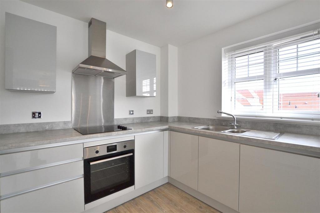 Kitchen 4.JPG