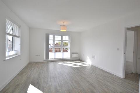 1 bedroom apartment for sale, Heath House, Hareshill, Crookham Village GU51