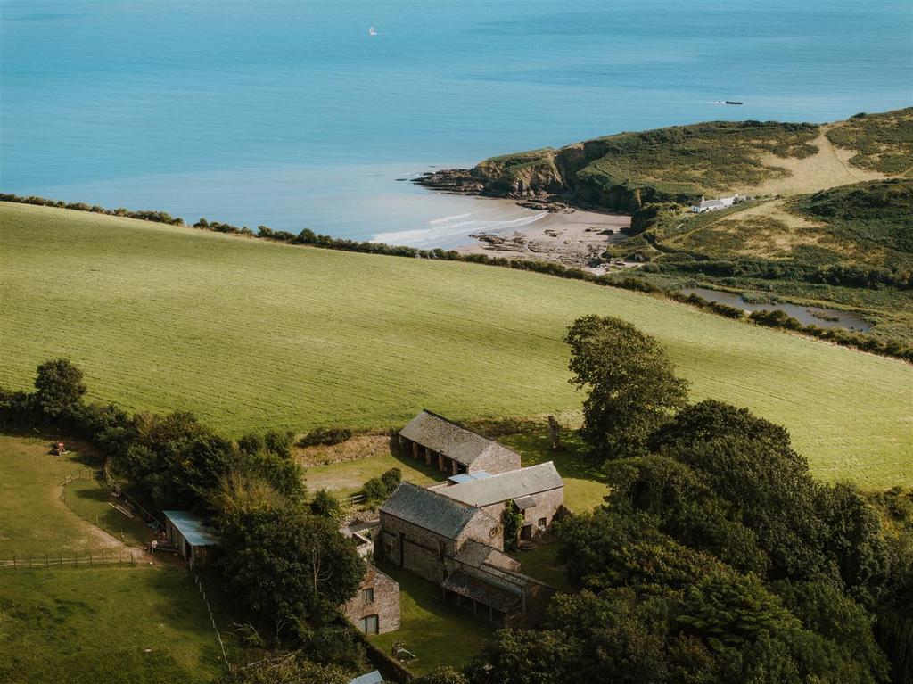 AV - Southdown Barns Photo Edits-84.jpg