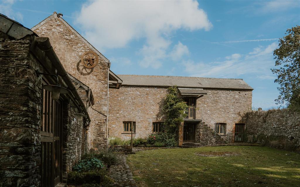 AV - Southdown Barns Photo Edits-88.jpg