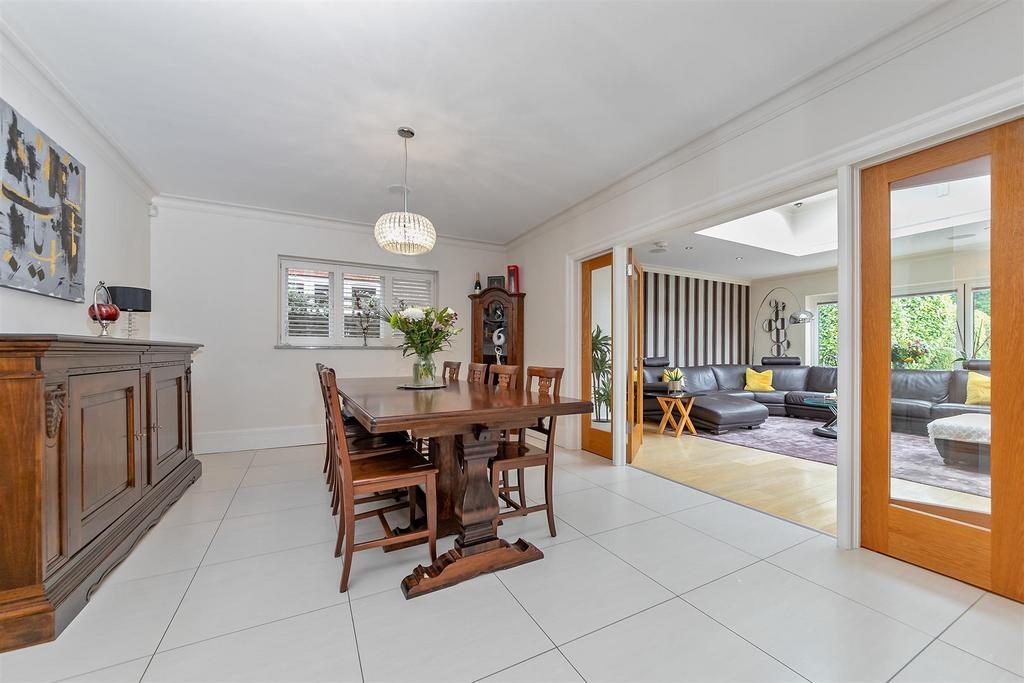 30 Beaumont Ave Oct23-30.jpg