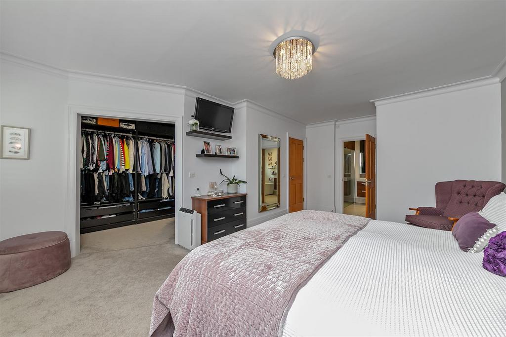 30 Beaumont Ave Oct23-60.jpg