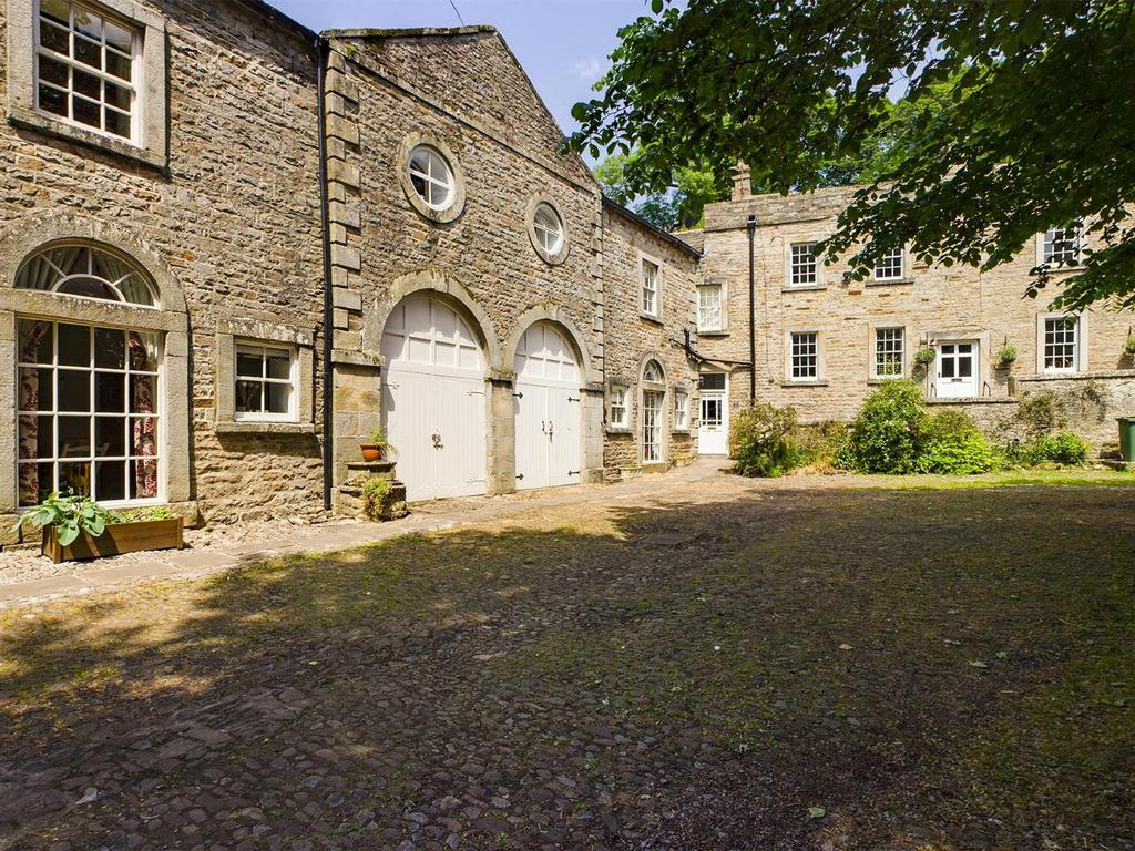 Shared Courtyard